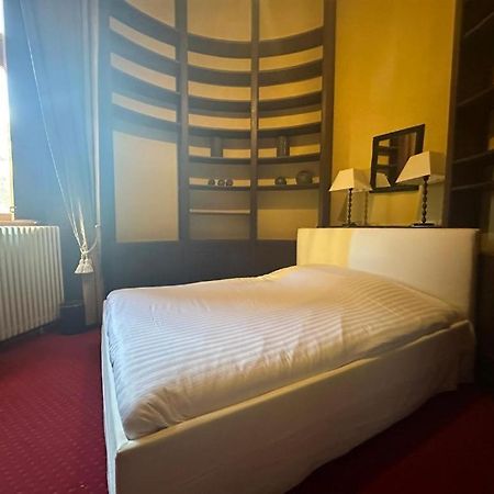 Camping Et Hotel Chateau Du Haget Montesquiou Экстерьер фото