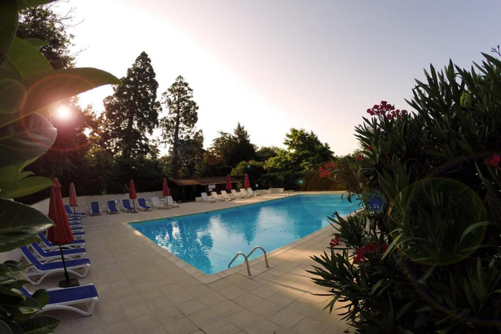 Camping Et Hotel Chateau Du Haget Montesquiou Экстерьер фото